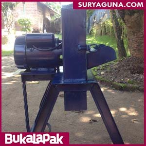 Mesin Pencacah Pakan Ternak