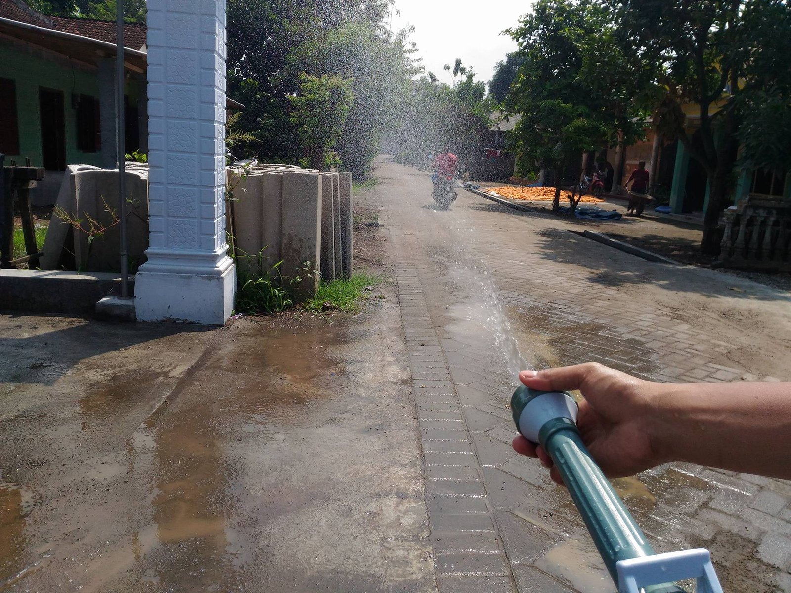 74 Gambar Air Untuk Menyiram Tanaman HD 74 Gambar Air Untuk Menyiram Tanaman HD